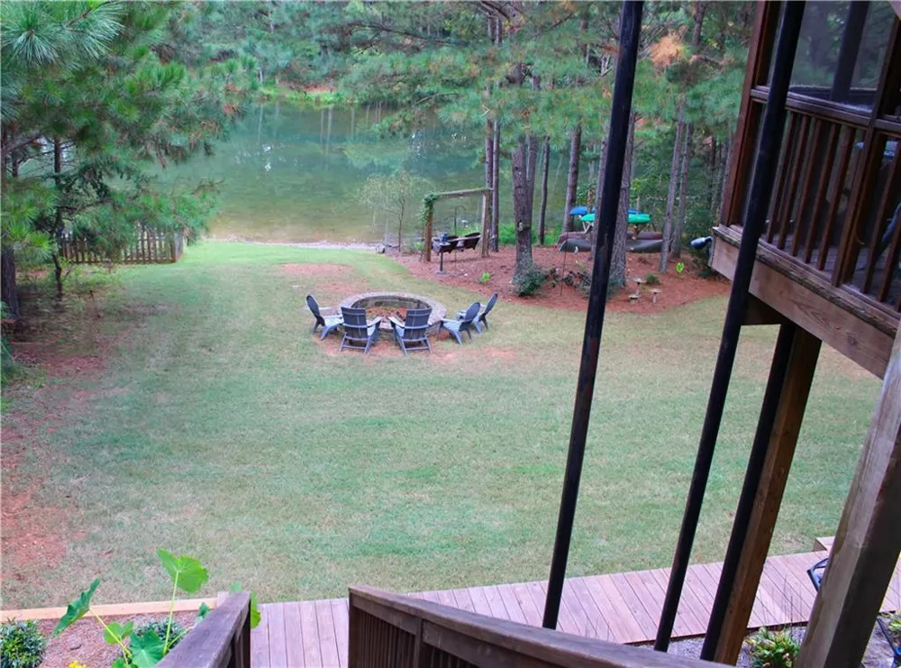 208 WESTBURY COURT Canton, GA 30114