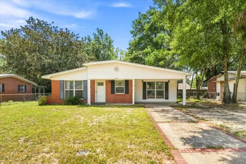 213 Newcastle Drive