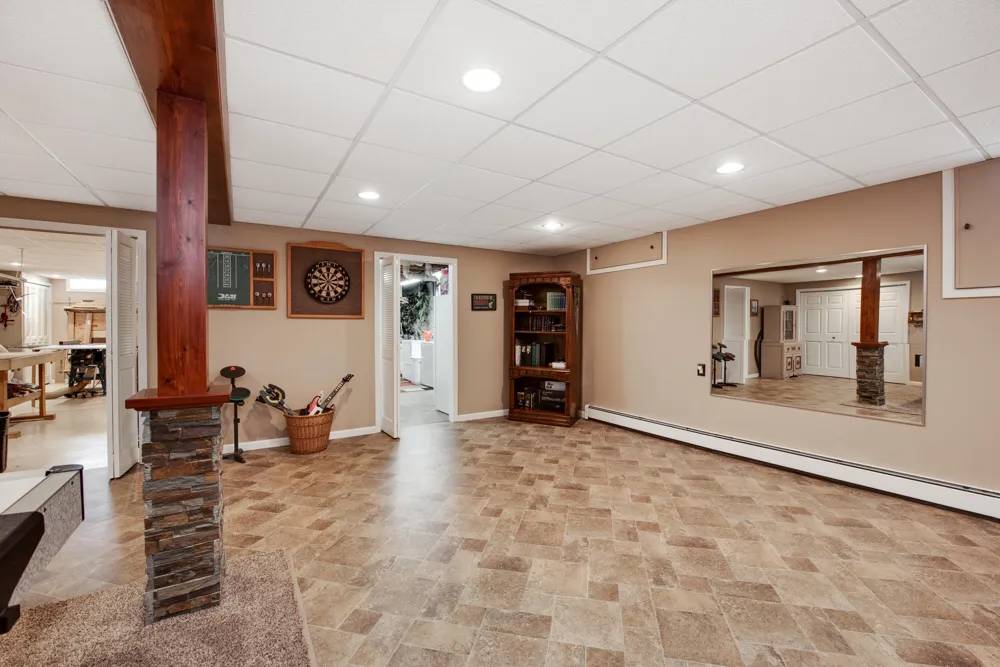 4546 Rohr Road Lake Orion, MI 48359
