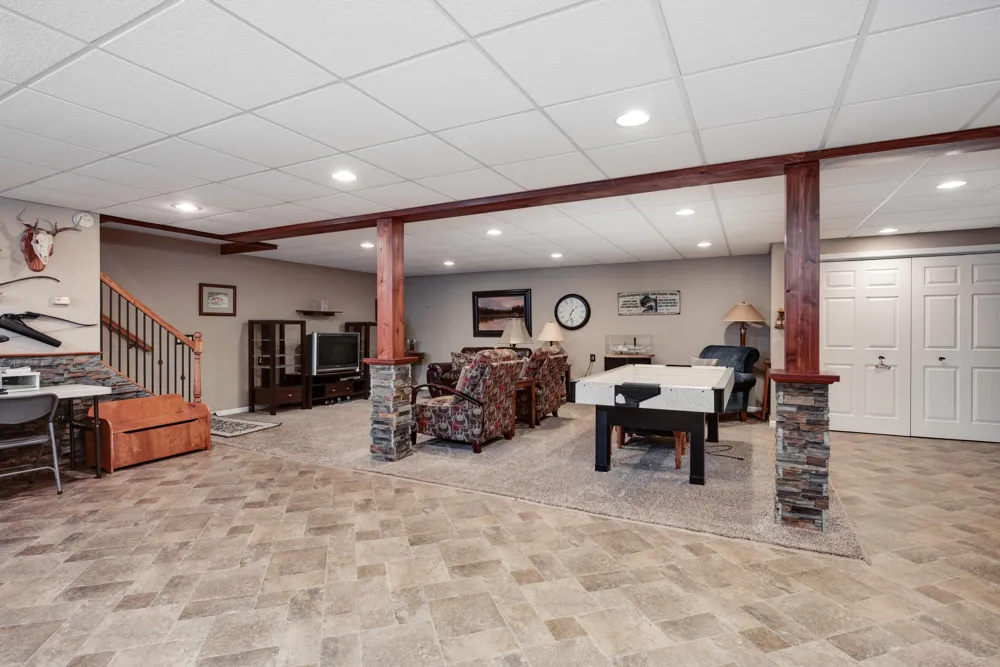 4546 Rohr Road Lake Orion, MI 48359