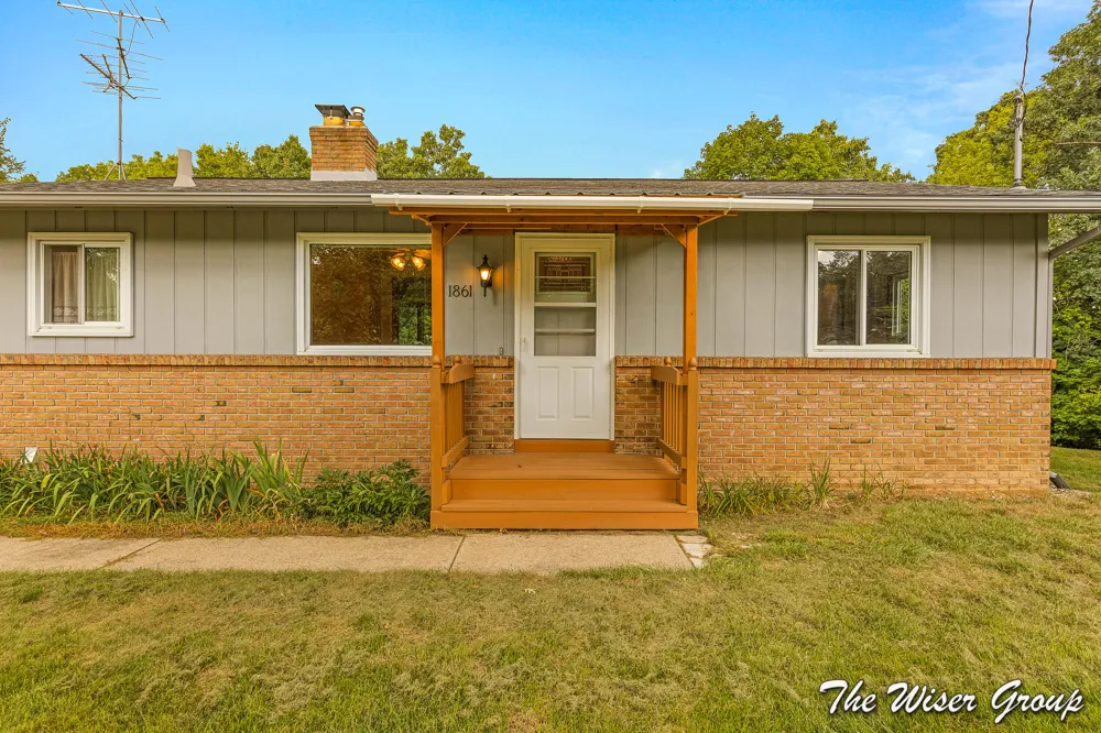 1861 Rupert Street NE Grand Rapids, MI 49525
