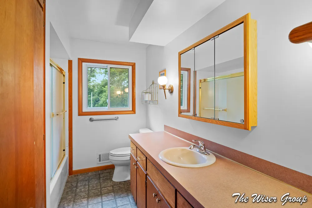 1861 Rupert Street NE Grand Rapids, MI 49525