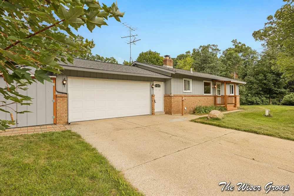 1861 Rupert Street NE Grand Rapids, MI 49525