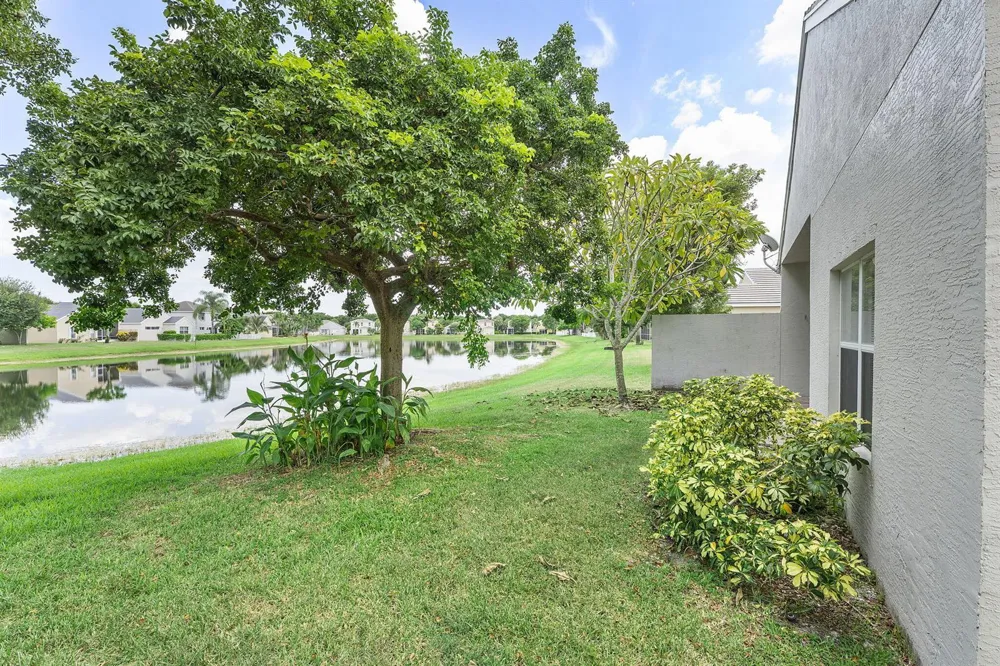 120 HAMILTON TERRACE Royal Palm Beach, FL 33414