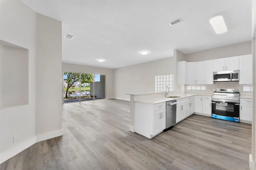 120 HAMILTON TERRACE Royal Palm Beach, FL 33414