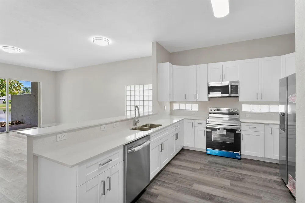 120 HAMILTON TERRACE Royal Palm Beach, FL 33414