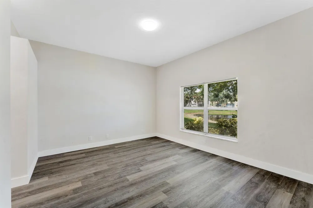 120 HAMILTON TERRACE Royal Palm Beach, FL 33414