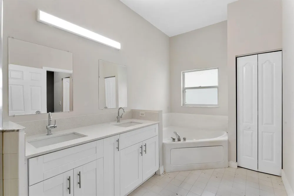 120 HAMILTON TERRACE Royal Palm Beach, FL 33414