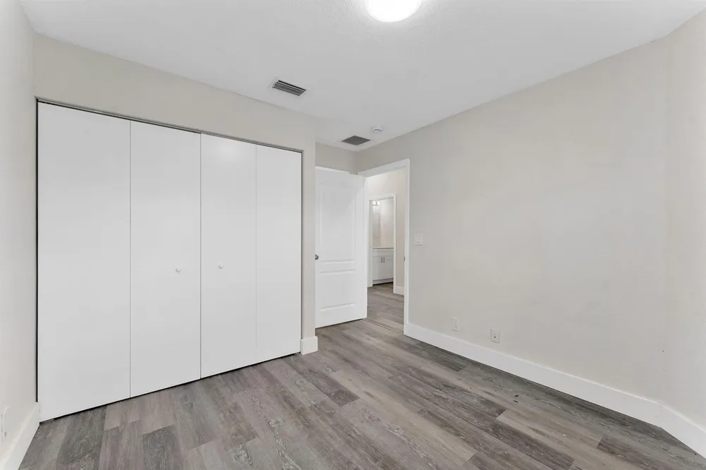 120 HAMILTON TERRACE Royal Palm Beach, FL 33414