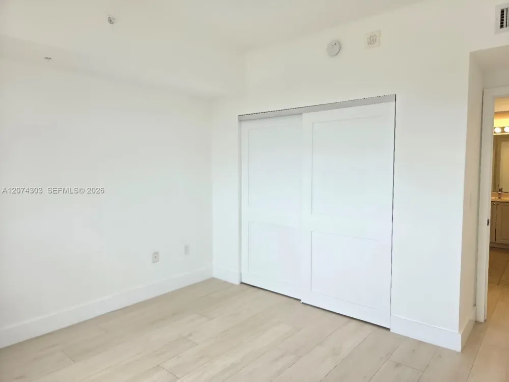 888 S Douglas Rd #1108 Coral Gables, FL 33134