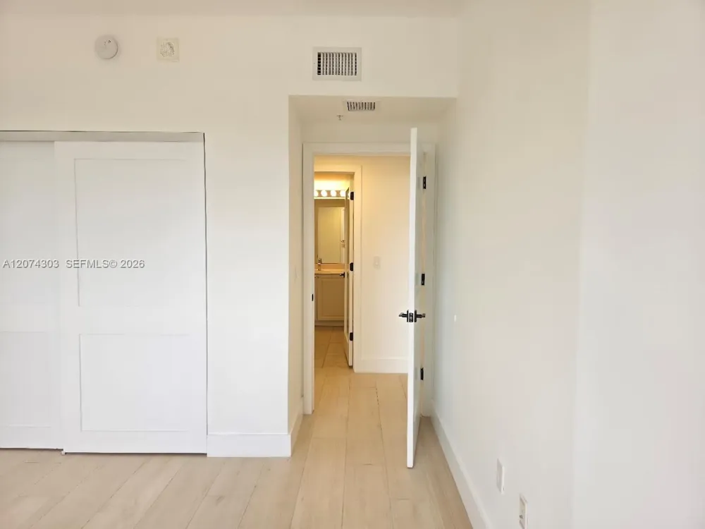 888 S Douglas Rd #1108 Coral Gables, FL 33134