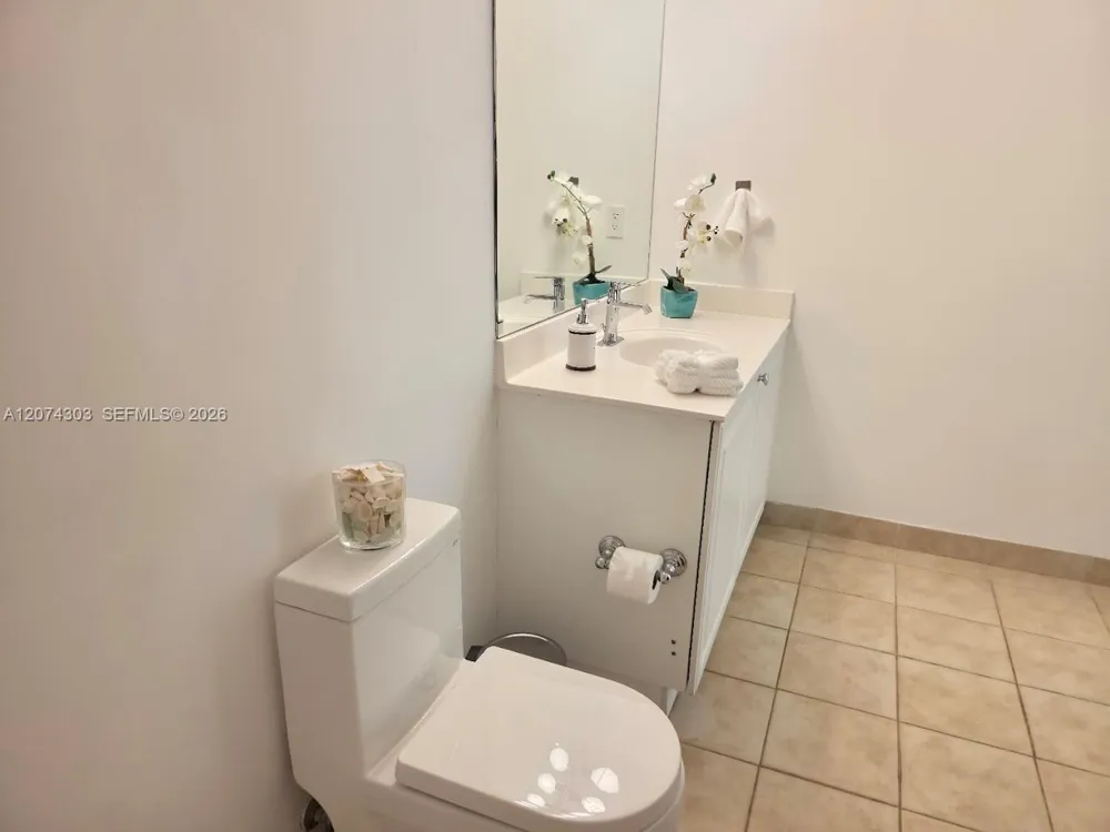 888 S Douglas Rd #1108 Coral Gables, FL 33134