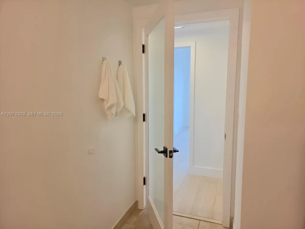 888 S Douglas Rd #1108 Coral Gables, FL 33134
