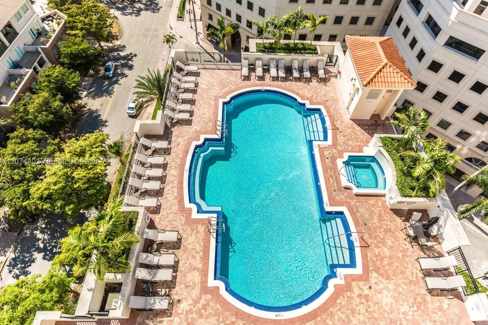 888 S Douglas Rd #1108 Coral Gables, FL 33134