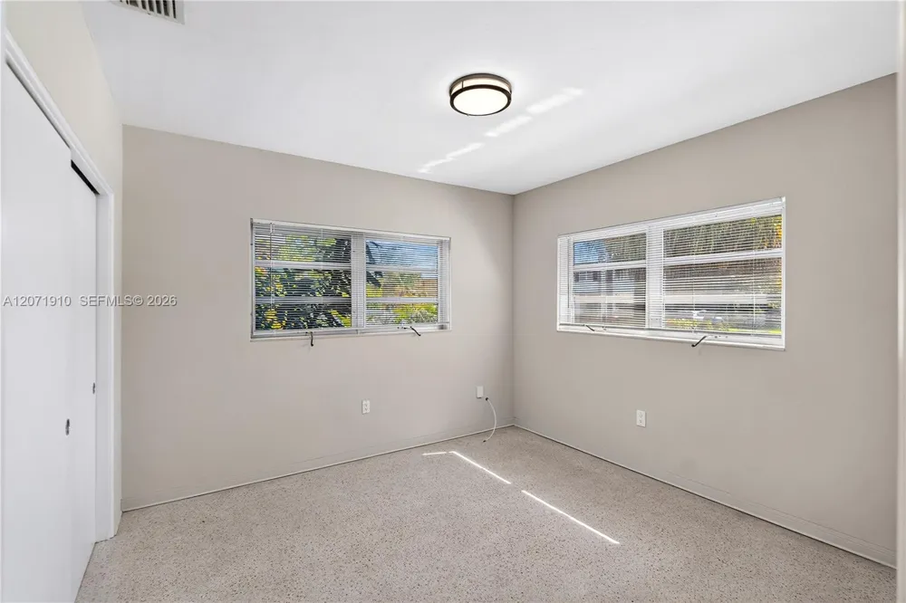 260 SW 31st Ct #260 Miami, FL 33135