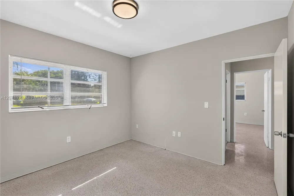 260 SW 31st Ct #260 Miami, FL 33135