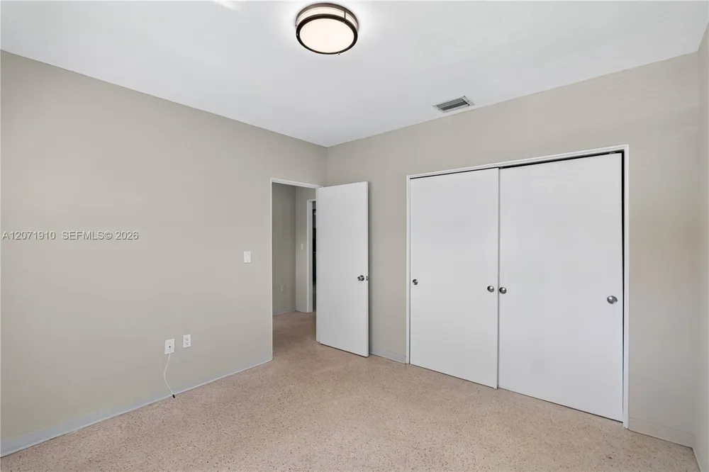 260 SW 31st Ct #260 Miami, FL 33135