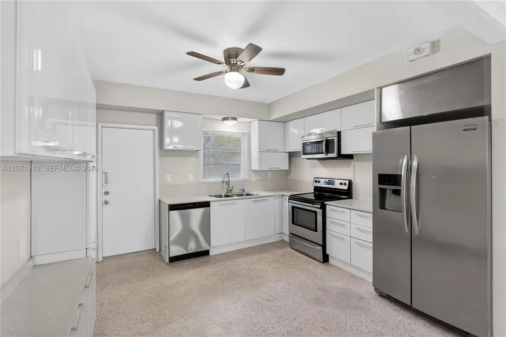260 SW 31st Ct #260 Miami, FL 33135