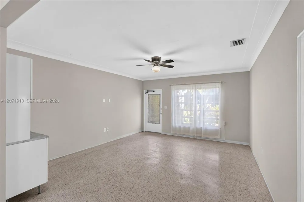 260 SW 31st Ct #260 Miami, FL 33135