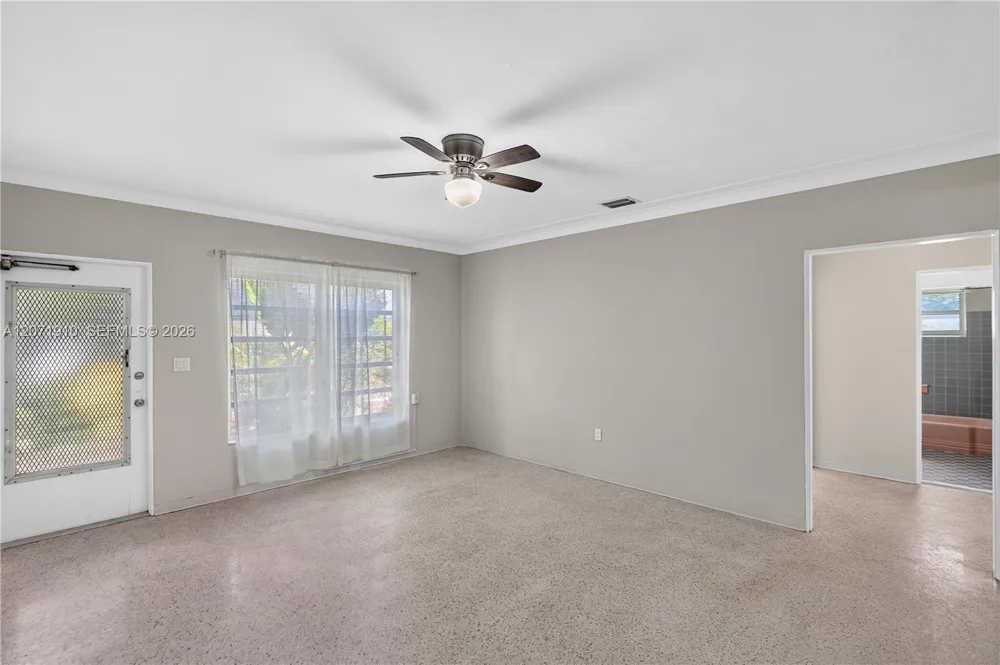 260 SW 31st Ct #260 Miami, FL 33135
