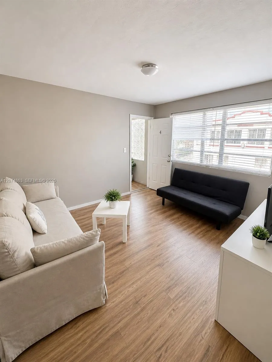 375 SW 19th Ave #2 Miami, FL 33135