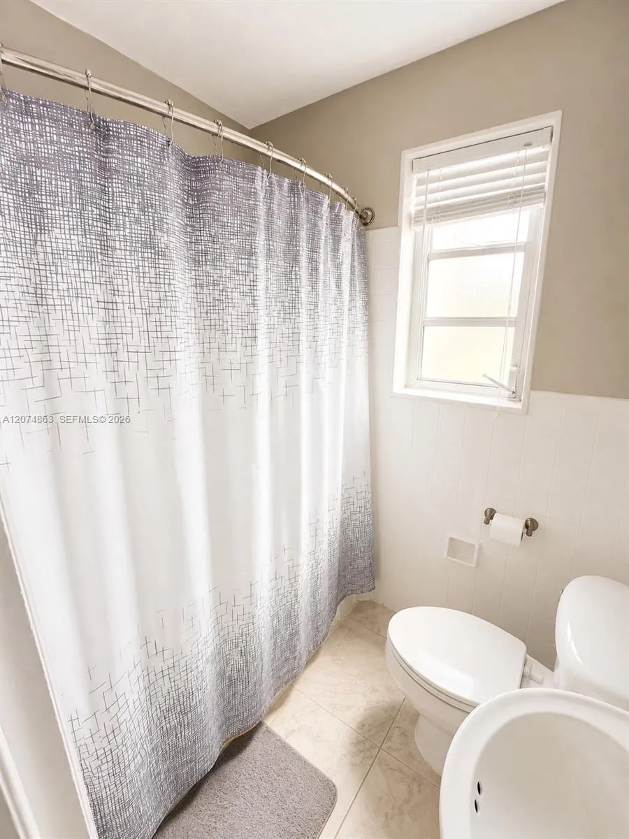 375 SW 19th Ave #2 Miami, FL 33135