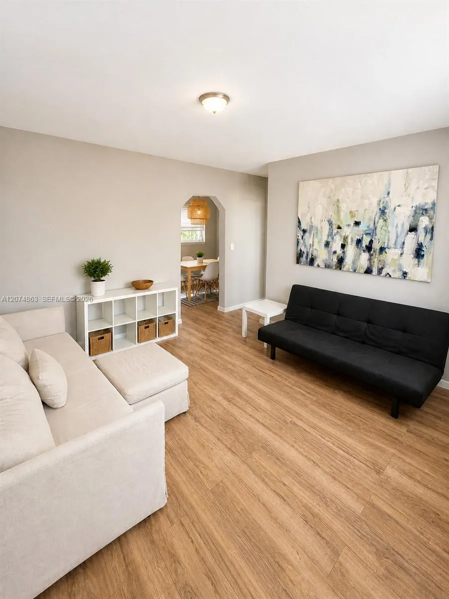 375 SW 19th Ave #2 Miami, FL 33135
