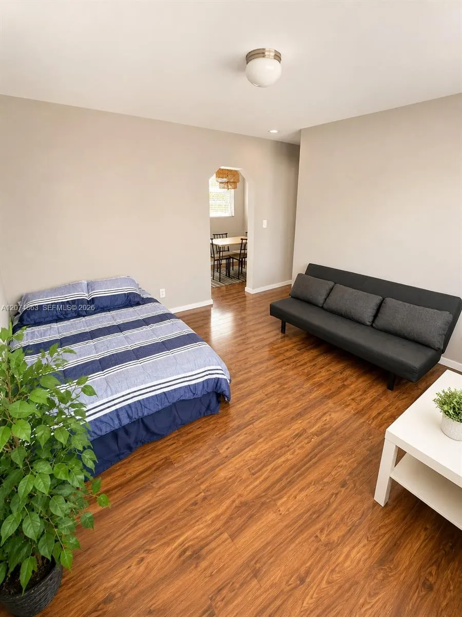 375 SW 19th Ave #2 Miami, FL 33135