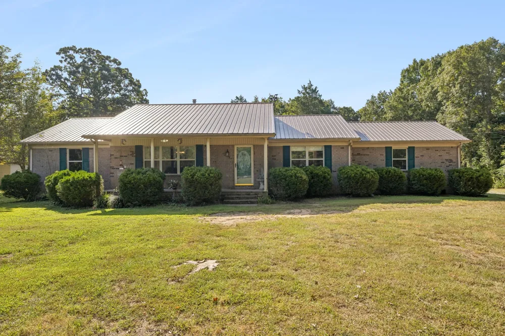 4737 Pyles Rd Chapel Hill, TN 37034