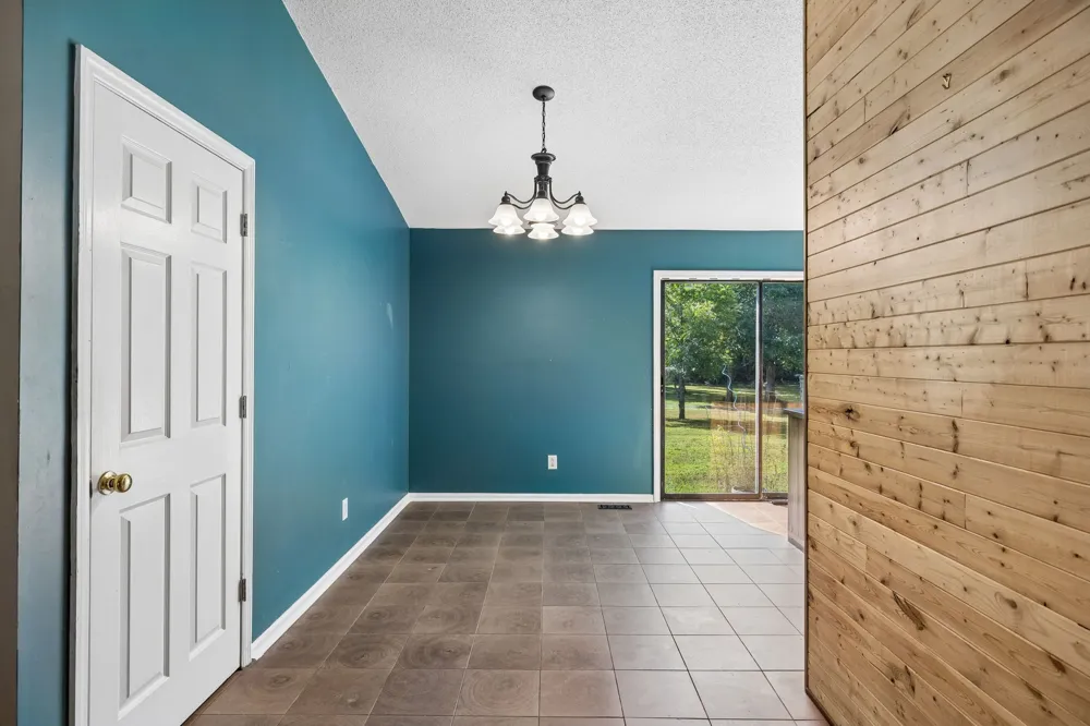 4737 Pyles Rd Chapel Hill, TN 37034