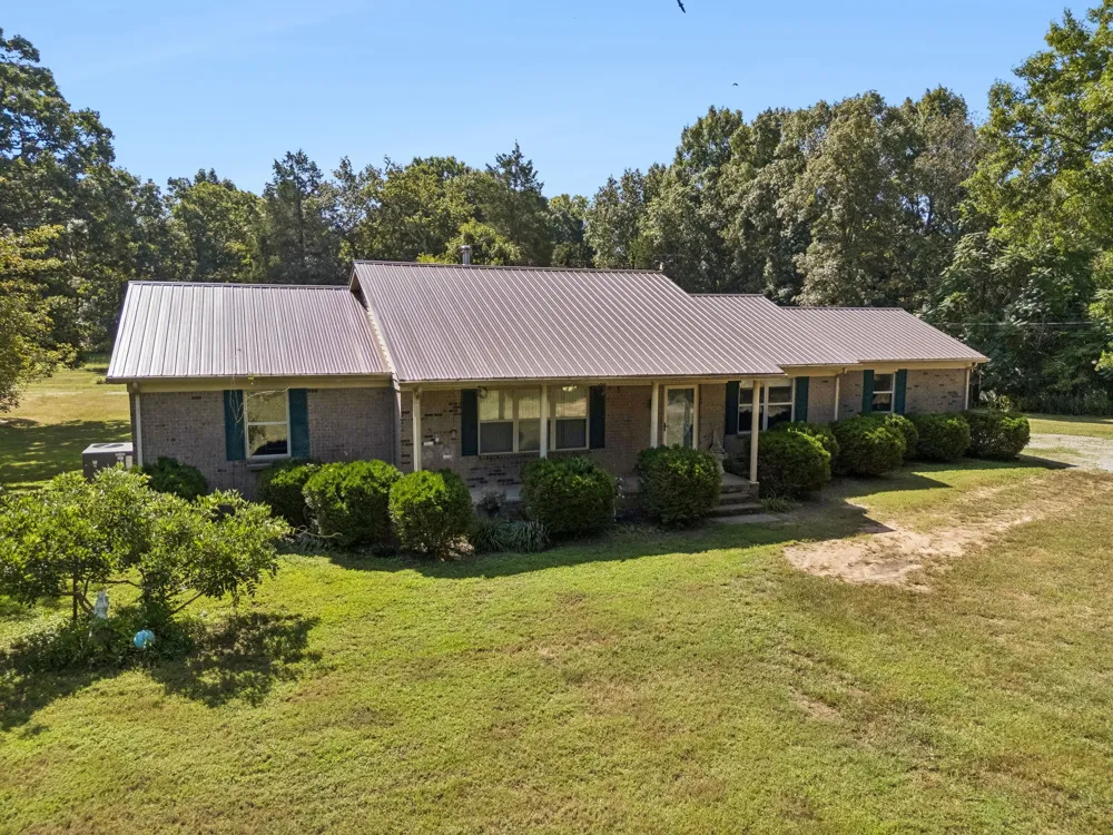 4737 Pyles Rd Chapel Hill, TN 37034