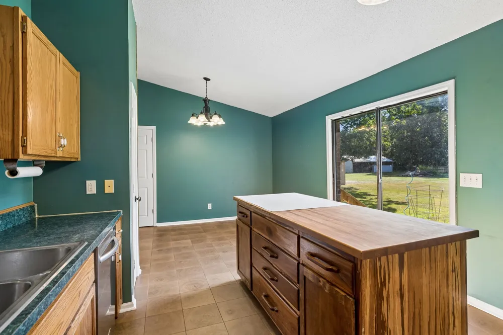4737 Pyles Rd Chapel Hill, TN 37034