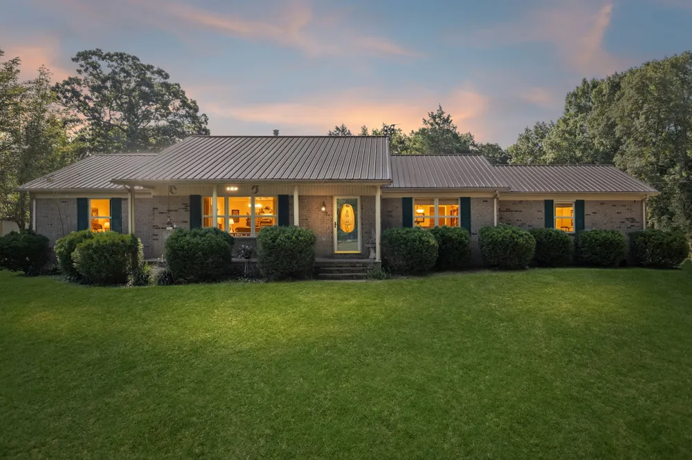 4737 Pyles Rd Chapel Hill, TN 37034