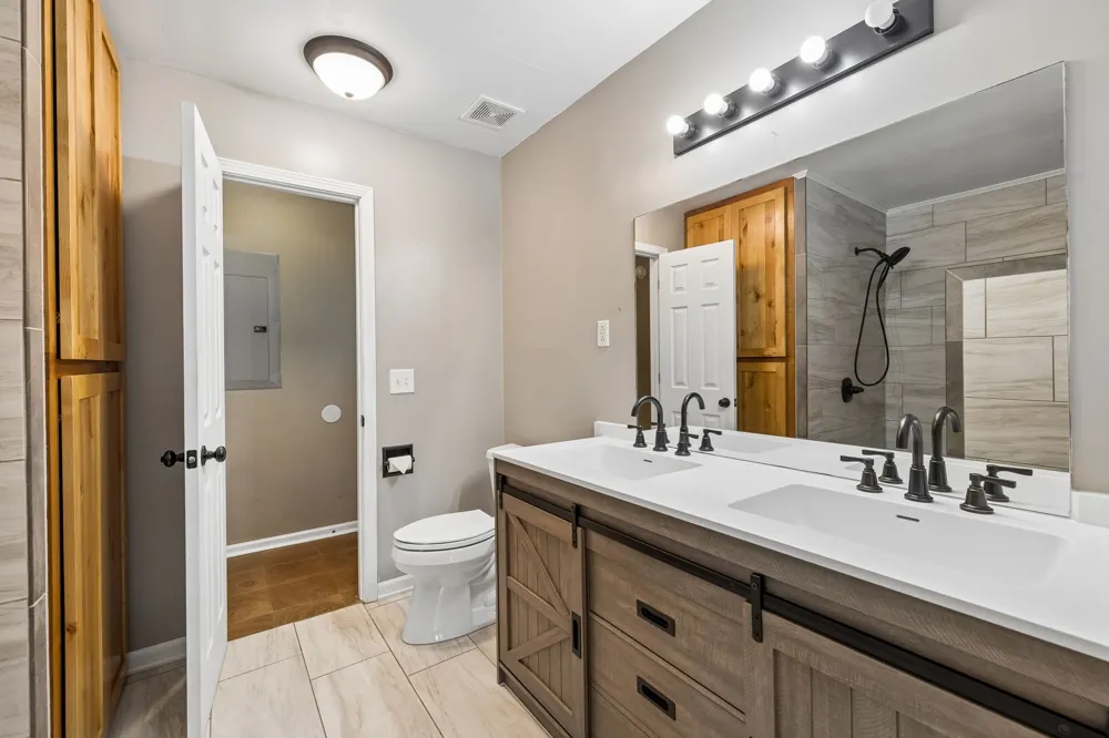 4737 Pyles Rd Chapel Hill, TN 37034