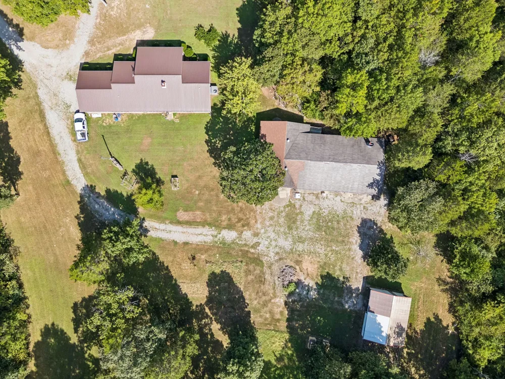 4737 Pyles Rd Chapel Hill, TN 37034