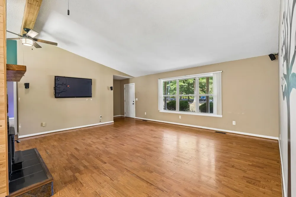 4737 Pyles Rd Chapel Hill, TN 37034