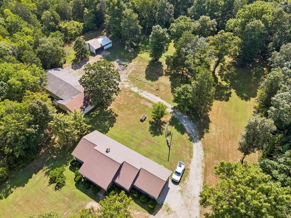 4737 Pyles Rd Chapel Hill, TN 37034