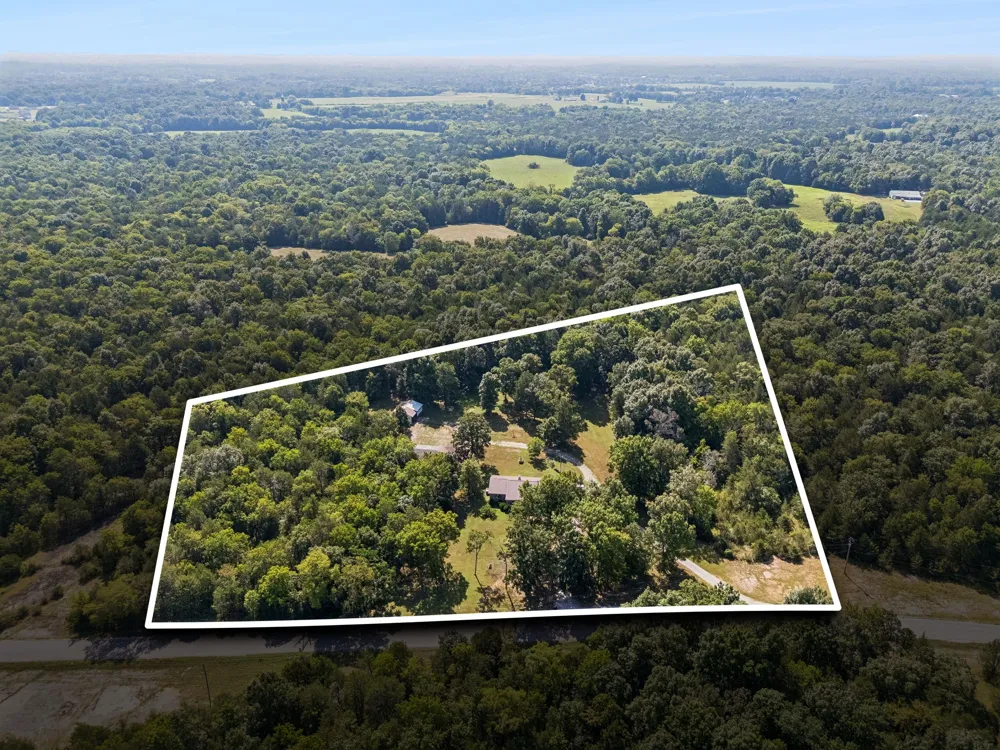 4737 Pyles Rd Chapel Hill, TN 37034