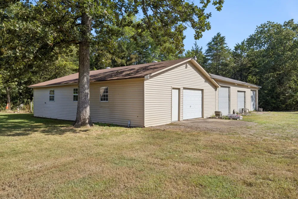 4737 Pyles Rd Chapel Hill, TN 37034
