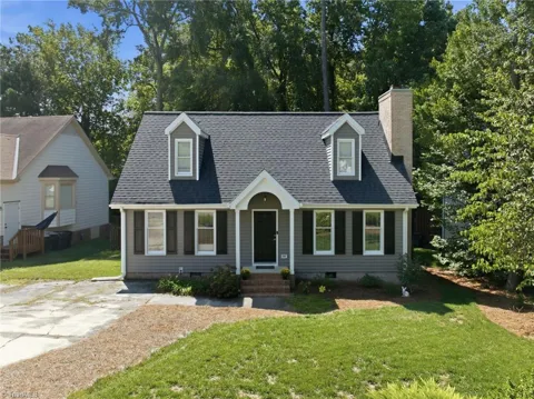 11 River Chase Court