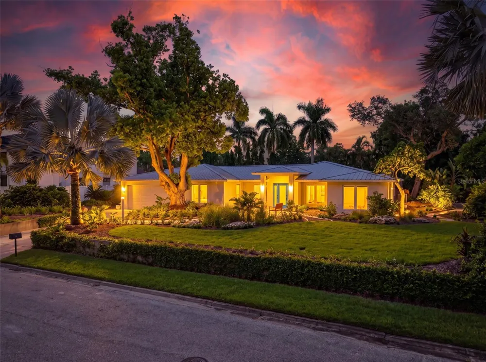 2631 PURITAN TERRACE Sarasota, FL 34239