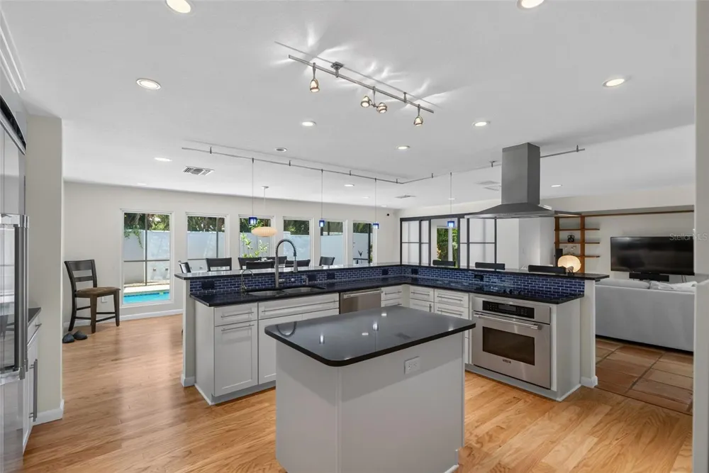 2631 PURITAN TERRACE Sarasota, FL 34239