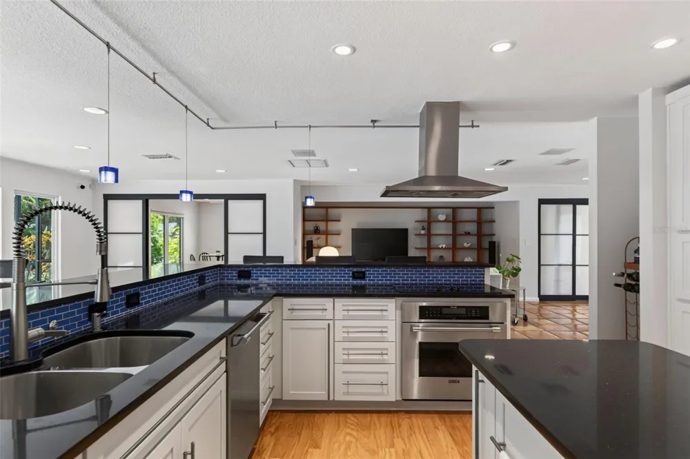 2631 PURITAN TERRACE Sarasota, FL 34239