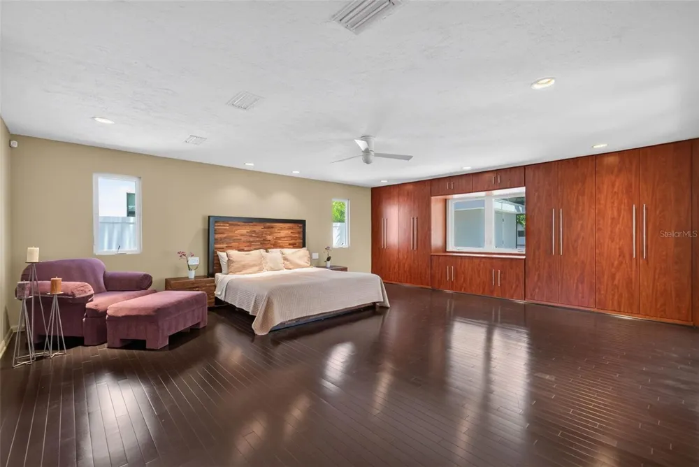2631 PURITAN TERRACE Sarasota, FL 34239