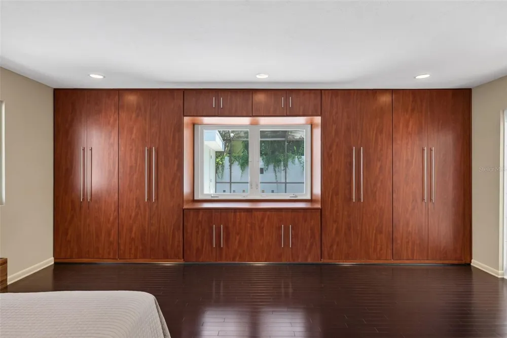 2631 PURITAN TERRACE Sarasota, FL 34239