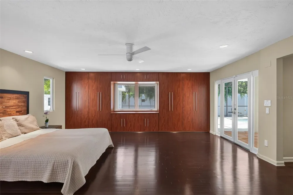 2631 PURITAN TERRACE Sarasota, FL 34239