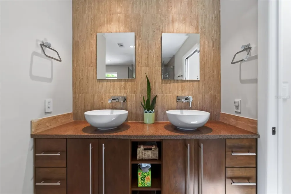 2631 PURITAN TERRACE Sarasota, FL 34239