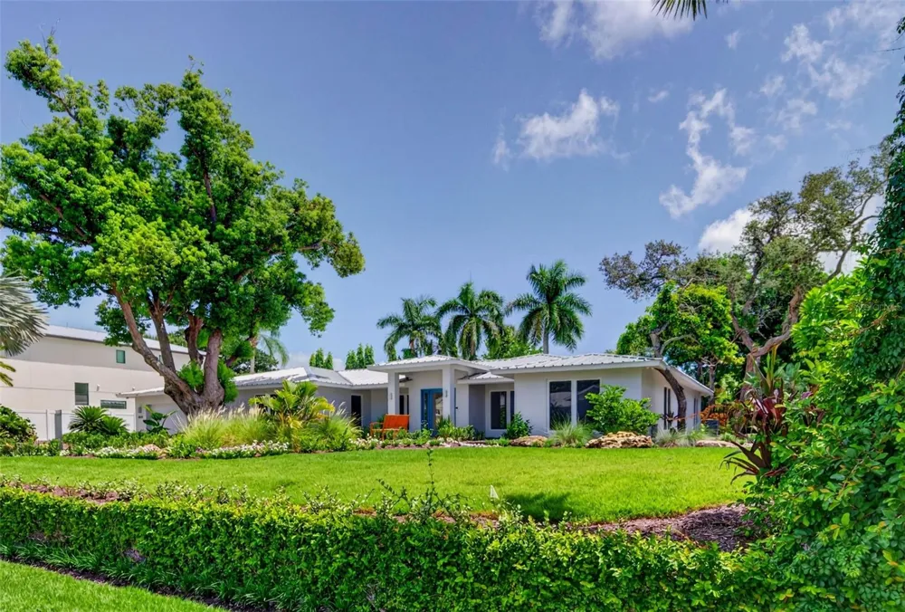 2631 PURITAN TERRACE Sarasota, FL 34239