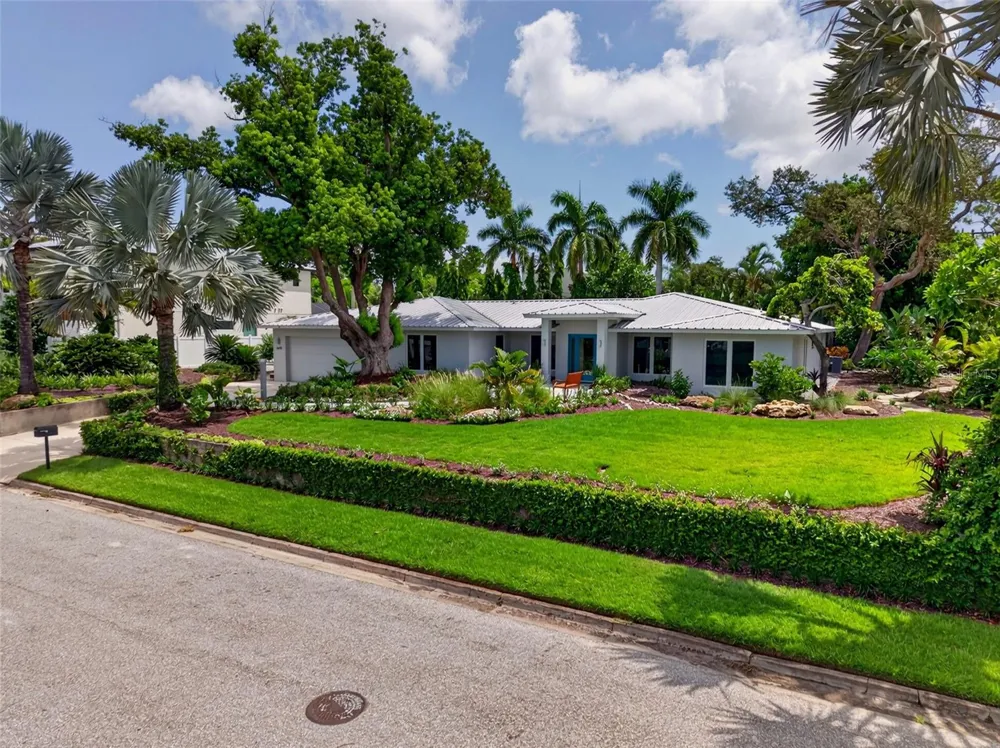 2631 PURITAN TERRACE Sarasota, FL 34239