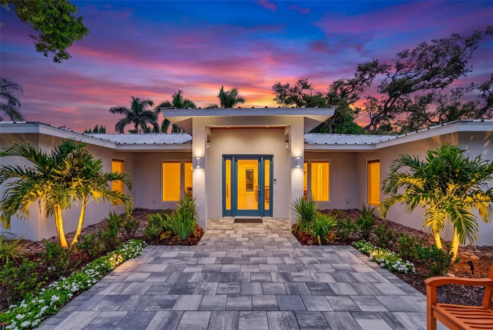 2631 PURITAN TERRACE Sarasota, FL 34239
